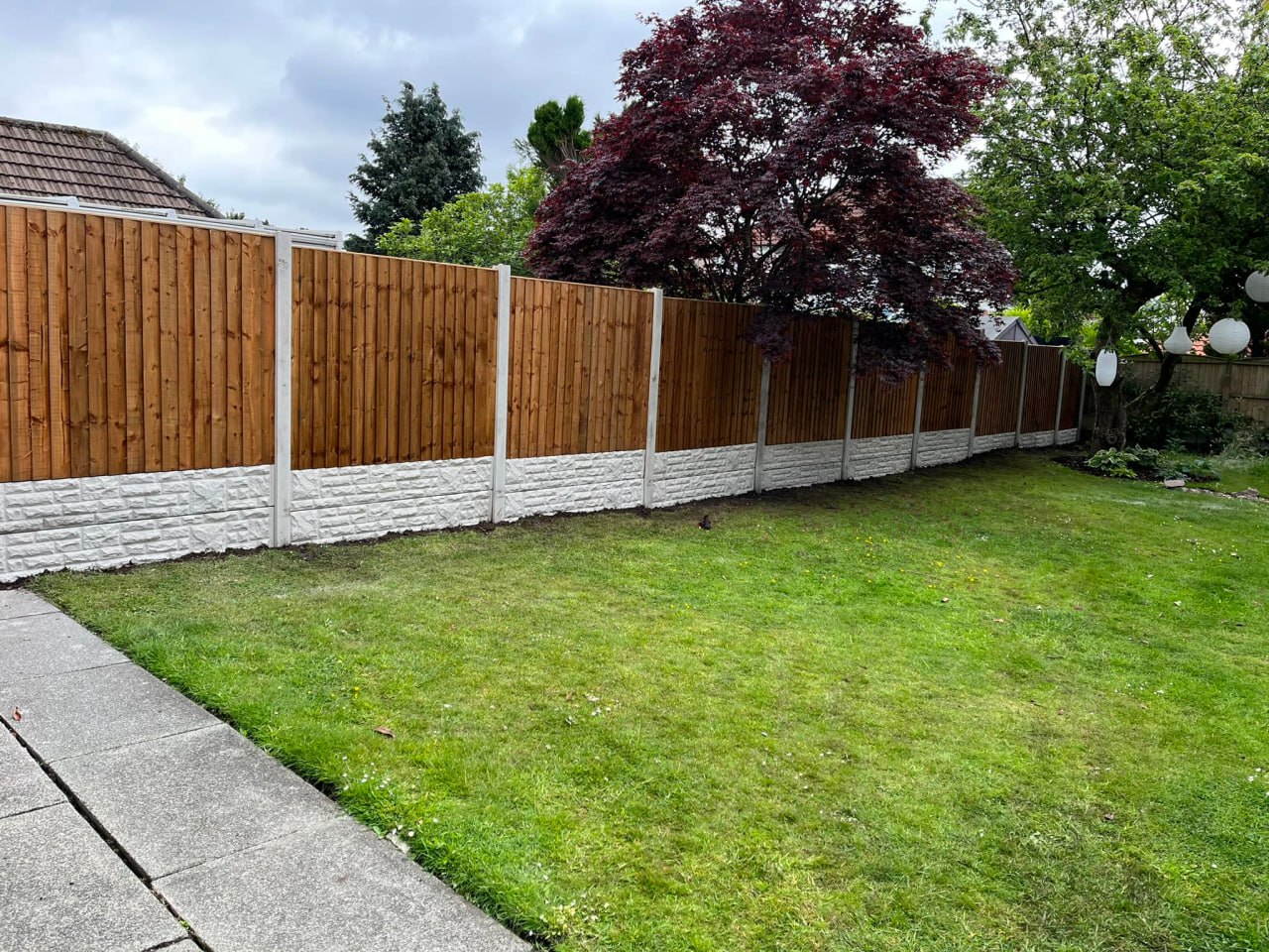 Panel garden fences Liverpool installation
